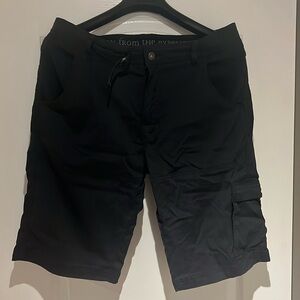 Prana Strech Zion short. Mens black sized medium.